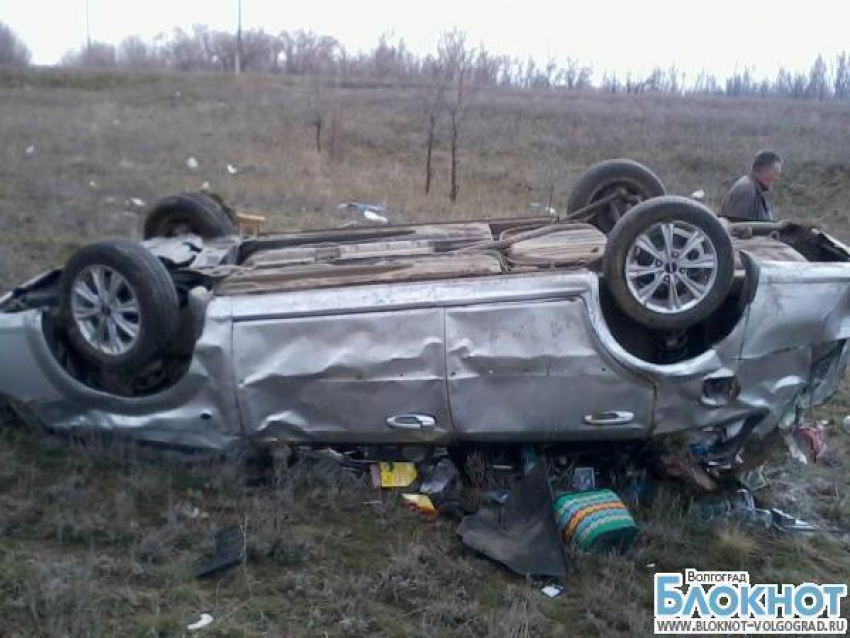 В Котельниково пенсионер из Волжского перевернул машину
