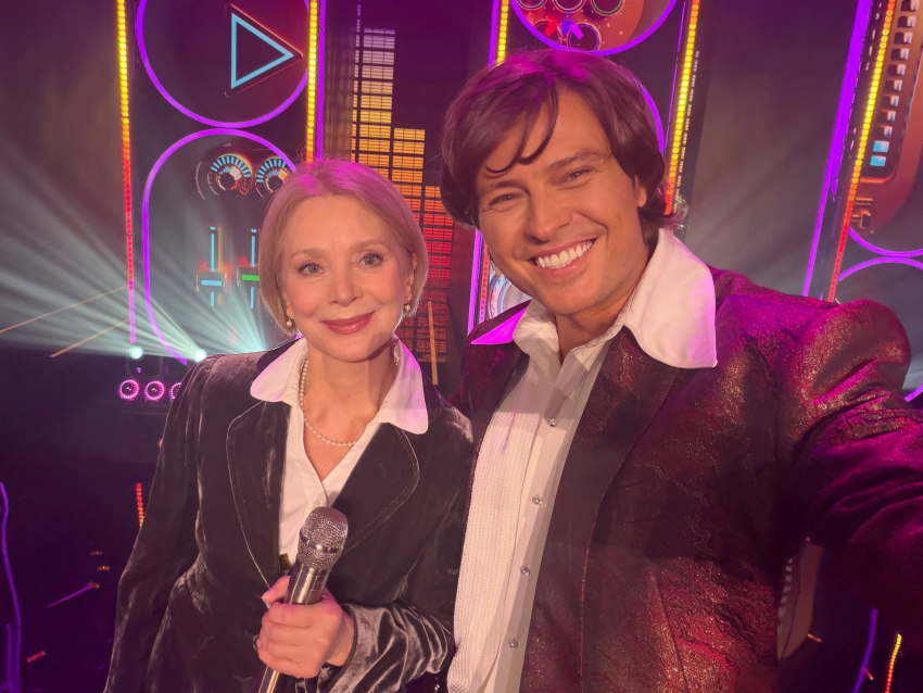 Прохор Шаляпин замечен с красавицей советского кино, которая годится ему в матери 