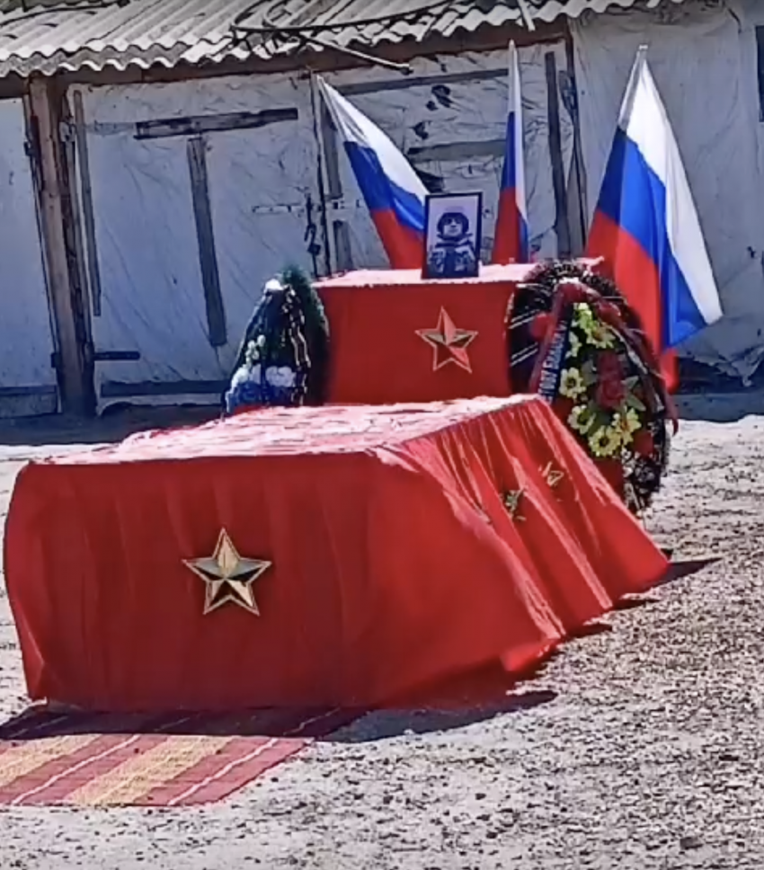 Под Волгоградом простились с погибшем на СВО добровольцем Бинали Шевкетовым