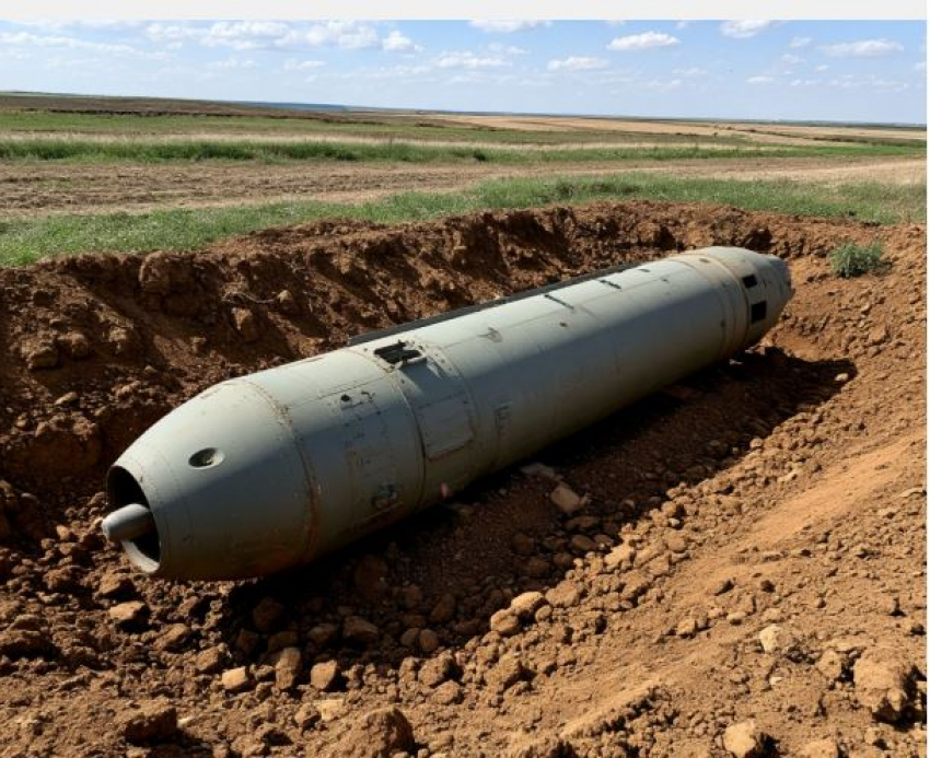 Две 250-килограммовые бомбы нашли во дворе частного дома под Волгоградом