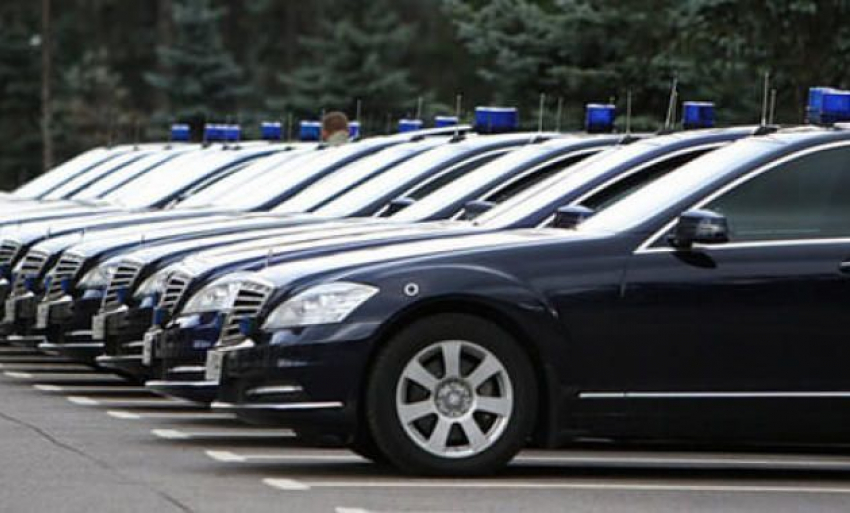 Чиновники Волгоградской области выставили на торги 7 автомобилей