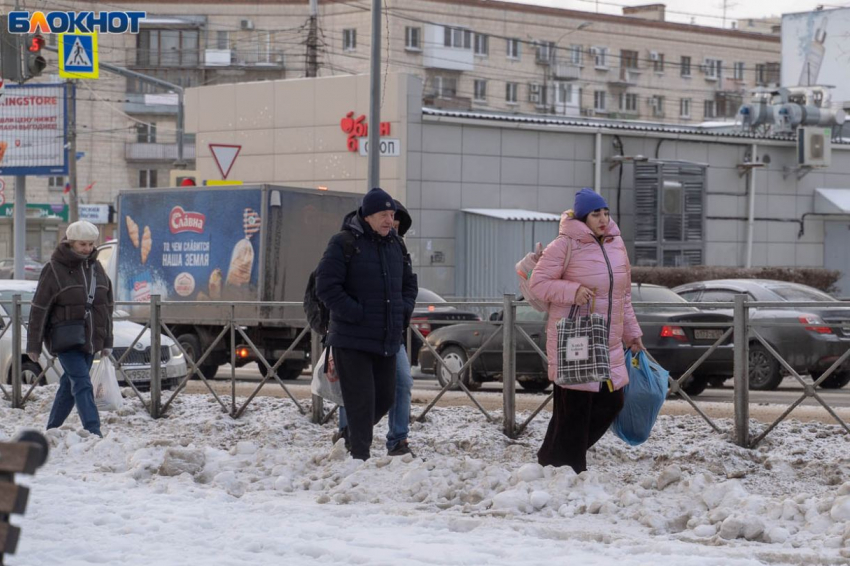Волгоградцы потребовали штрафов для мэрии за провал борьбы с гололедом