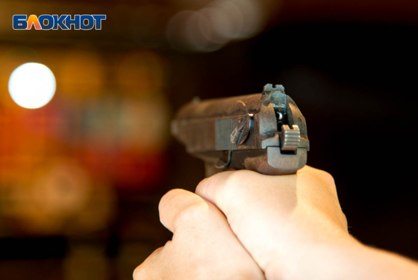 Волгоградец в упор расстрелял знакомого из его пистолета 