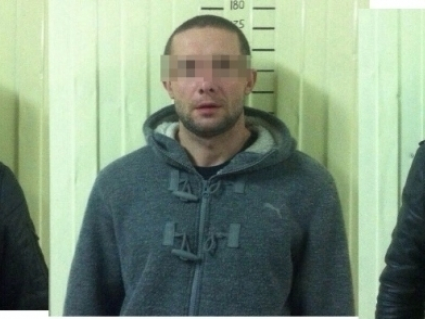 В Волгограде задержаны подозреваемые в серии краж из автомобилей 