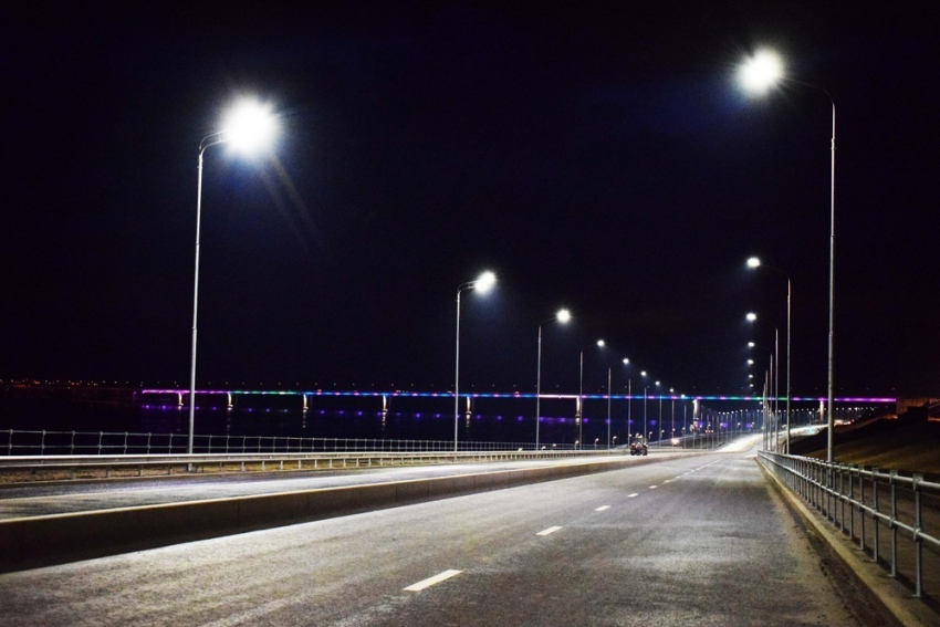 Установлено освещение рокадной дороги в Волгограде