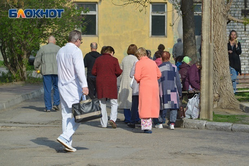 В больнице №3 Волгограда экстренно эвакуировали пациентов из-за пожара