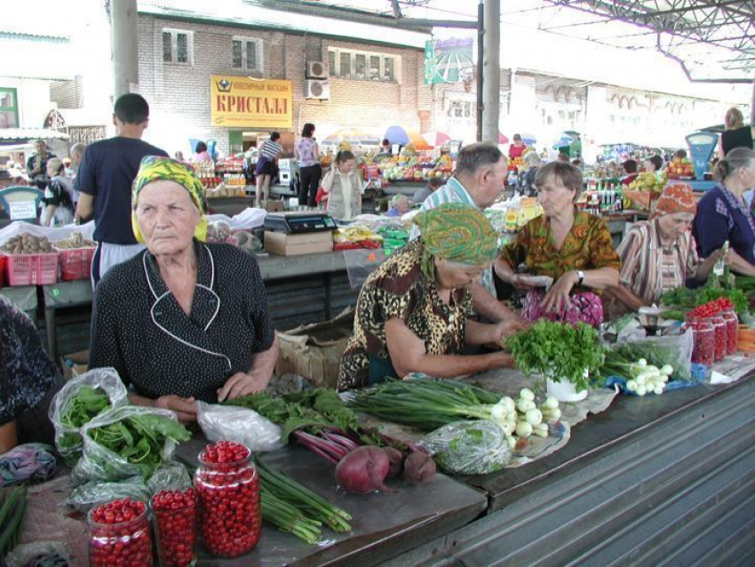 В Волгограде снесут незаконный рынок в парковой зоне на Еременко