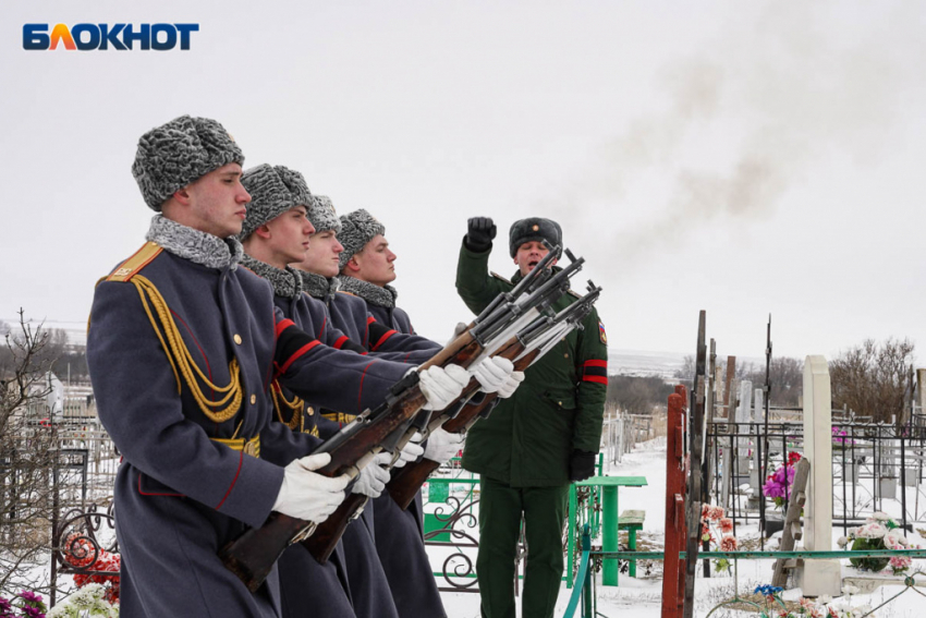 Отца-кукушку в Волгоградской области лишили выплаты за погибшего на СВО сына