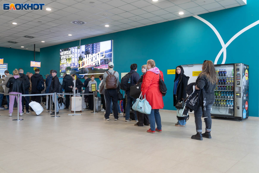 Вылет из Волгограда в Санкт-Петербург задерживают на 10 часов 