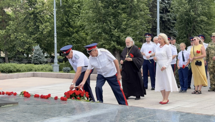 Представители казачества почтили память героев Великой Отечественной войны