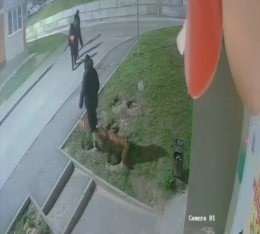 Дети-вандалы объявились в новом волгоградском ЖК и попали на видео