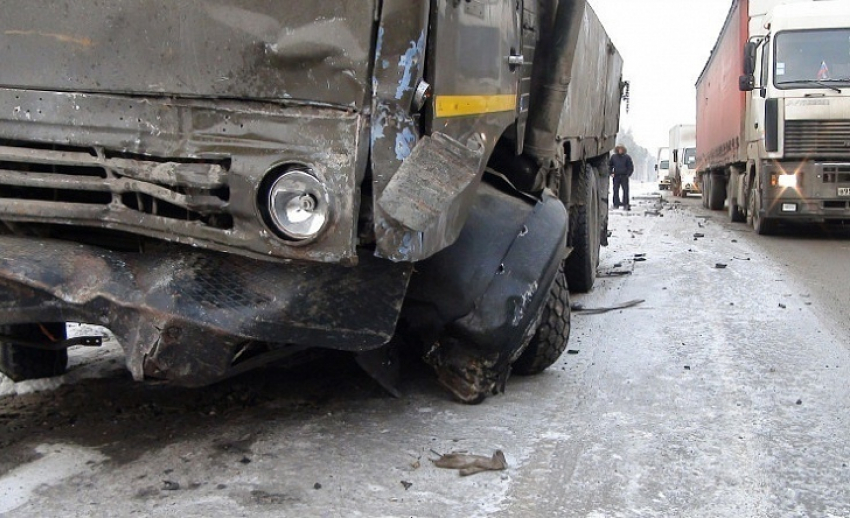 Водитель КамАЗа арестован за смертельное ДТП на трассе под Волгоградом 