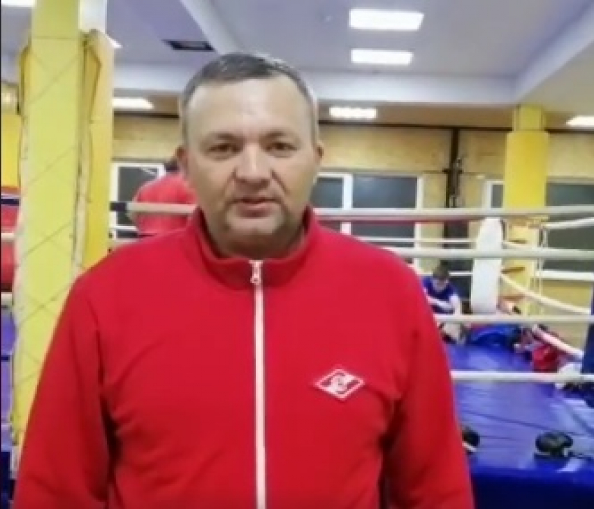 Пожаловавшегося Путину волгоградского тренера взяли на работу