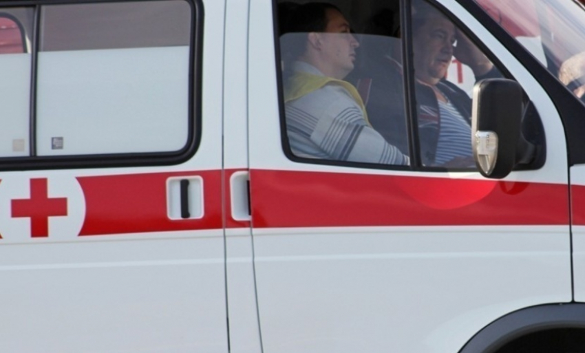 Под Волгоградом «Нива» протаранила «КИА»: двое в больнице