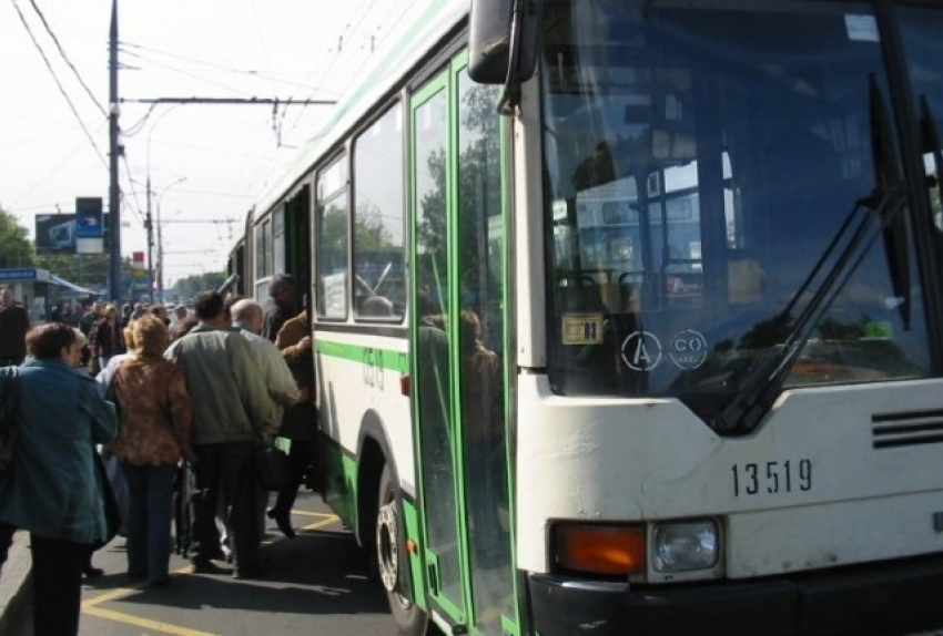 В Волгограде с 9 апреля начинают курсировать дачные автобусы 