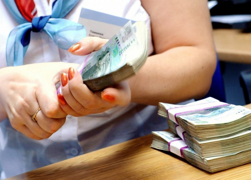 Жительница Волжского осуждена на 3 года за хищение 6 млн рублей у вкладчиков Сбербанка