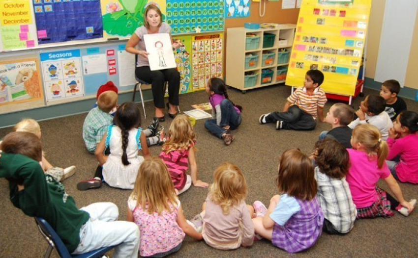 Волгоградских воспитателей повышение зарплаты обошло стороной