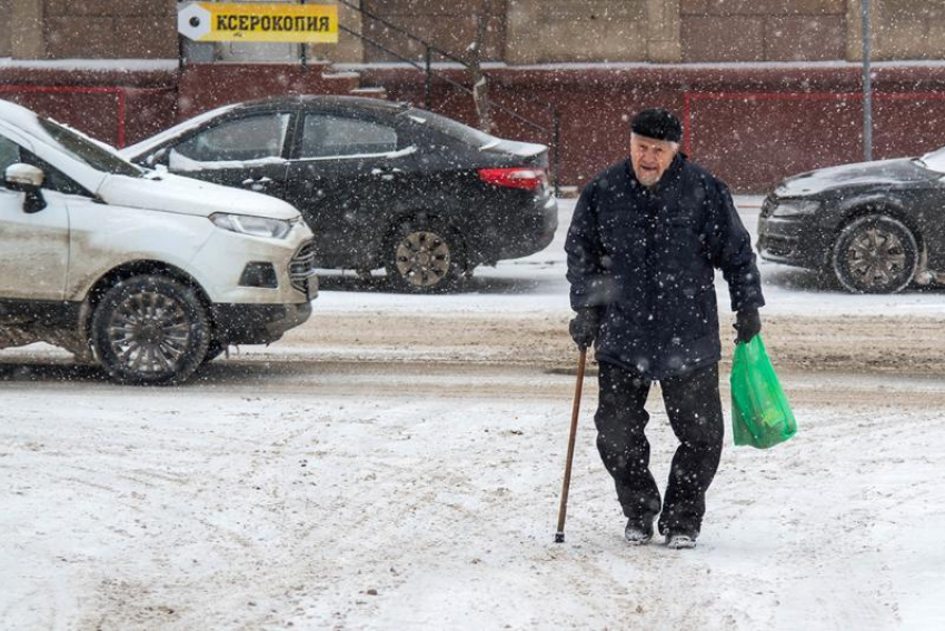 В Волгограде готовится эвакуация автомобилей, мешающих уборке улиц