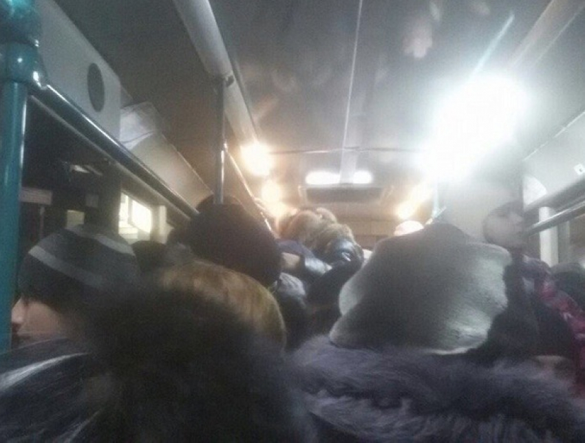 В чудовищной давке под землей 2 февраля оказались взрослые и дети в Волгограде 