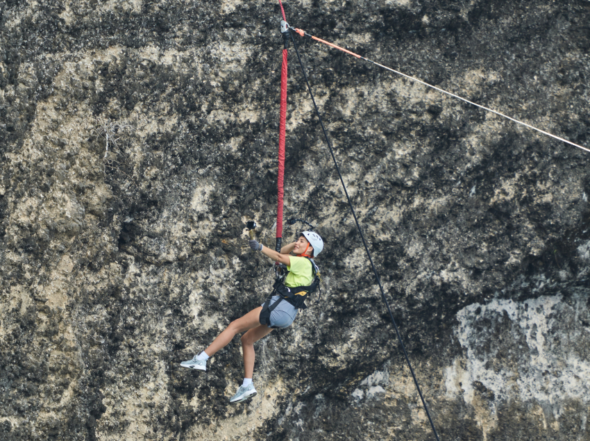 Блогер Карина Нигай спрыгнула со скалы ради жениха из Волгограда