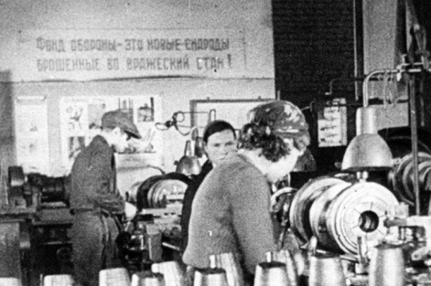 20 июля 1942 года - предприятия Сталинграда увеличивают темпы военного производства