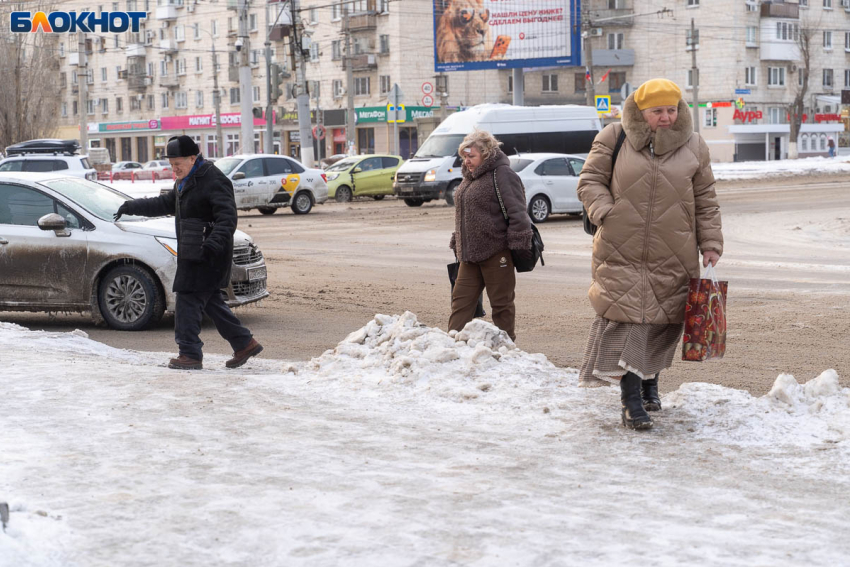 «Где вторая половина?»: средняя зарплата в Волгограде снизилась до 66900 рублей