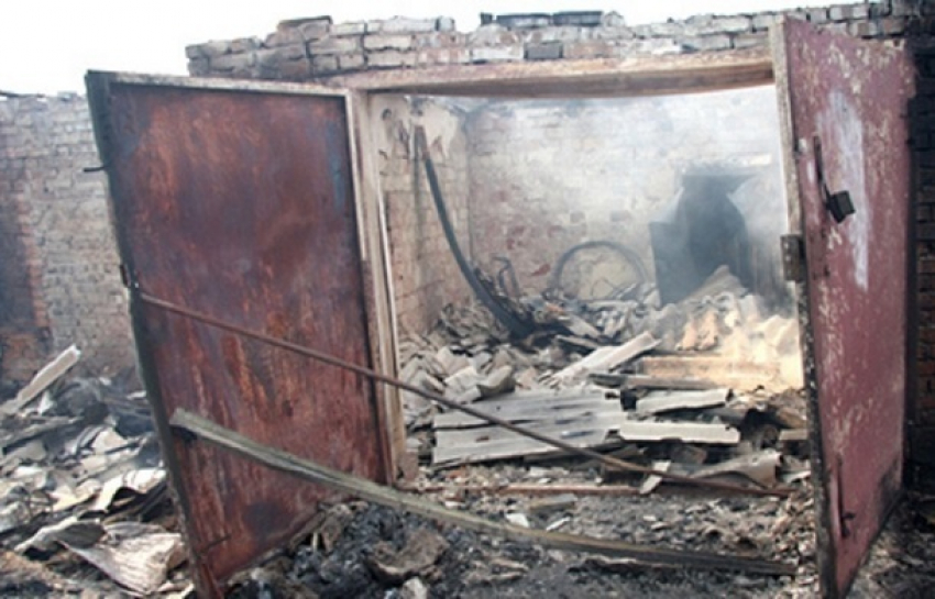44-летний житель Волгоградской области сгорел заживо в своем автомобиле