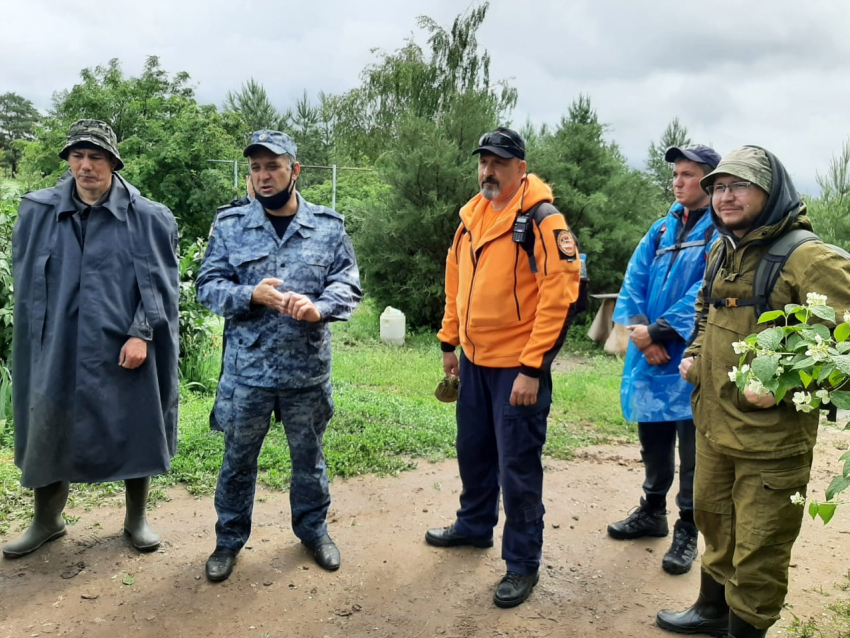 На Сарпинском 60 человек разыскивают пропавшего волгоградца: видео и фото