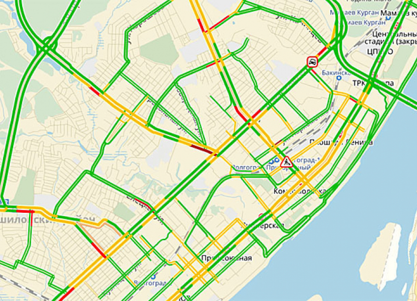 Волгоград встал в утренние пробки