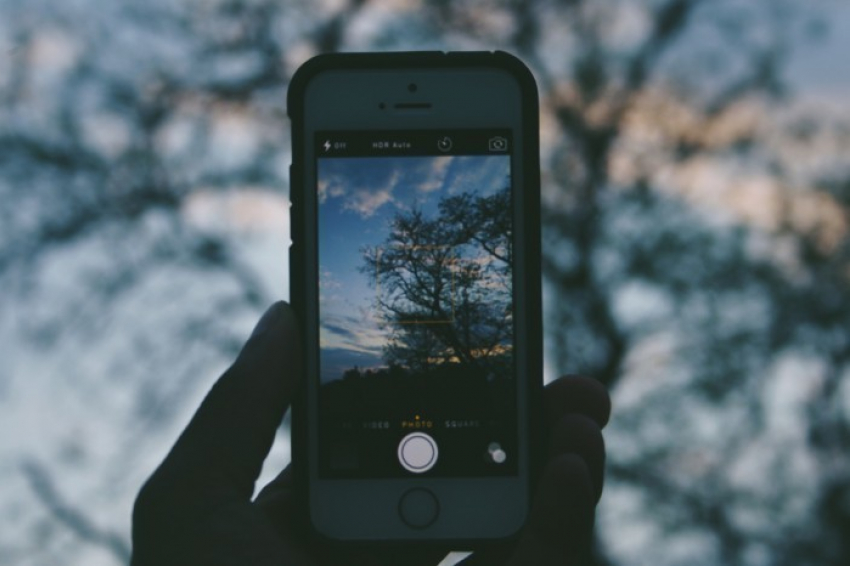 У 16-летнего волгоградца за «неправильные» разговоры отобрали iPhone 5