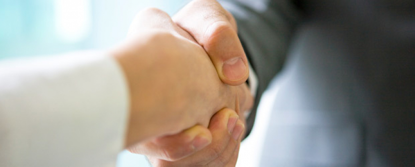 Под Волгоградом 55-летний мужчина при продаже мотора Honda лишился 190 тысяч