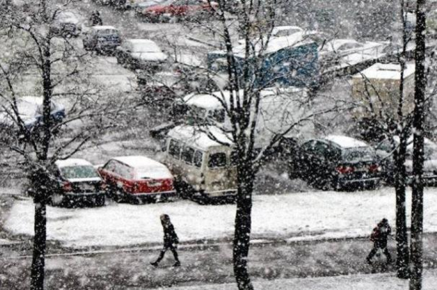 Мэрия Волгограда предупреждает: нас ждут снег, дождь, гололед и другие «радости»