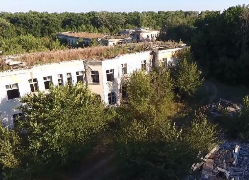 Опубликован эпичный ролик заброшенного интерната в Волгоградской области