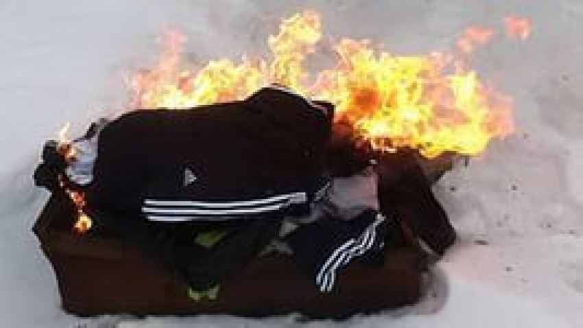 Под Волгоградом ревнивый муж сжег гардероб супруги 