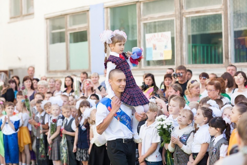 В Волгоградской области 22 мая последний звонок прозвенит в 834 школах