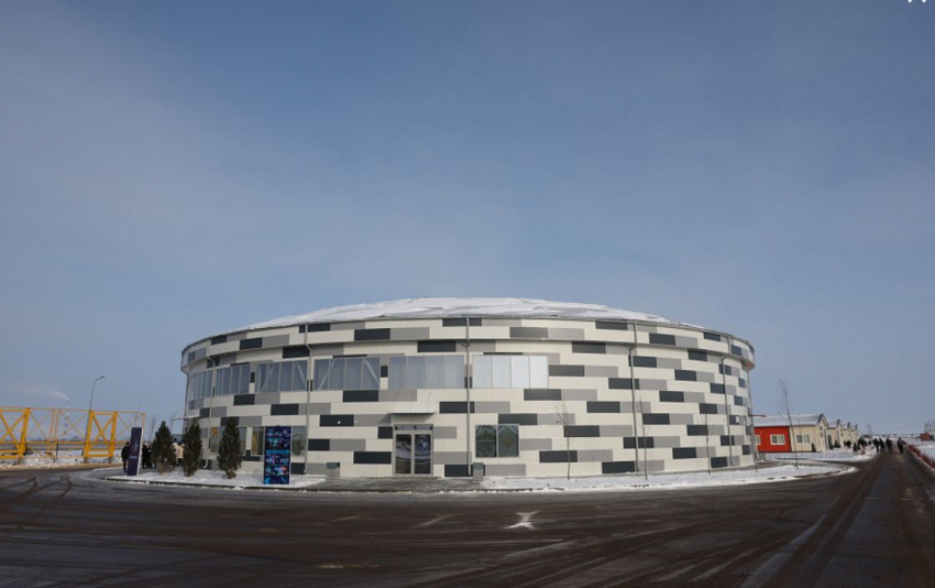 Гигантский купол рекордно быстро построили в степи под Волгоградом за полмиллиарда рублей