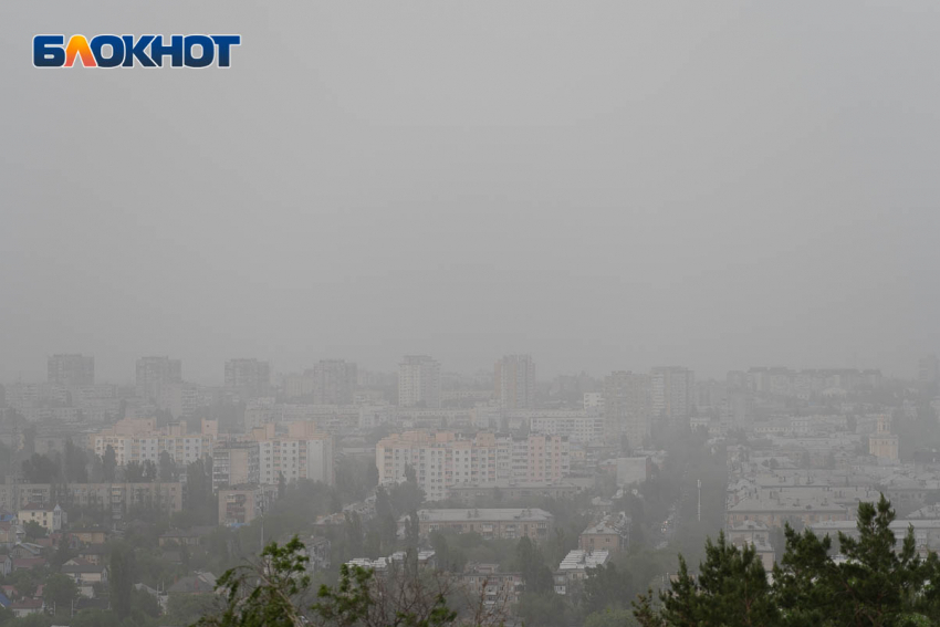 Гигантская азиатская пыльная буря придет с дикой жарой в Волгоград