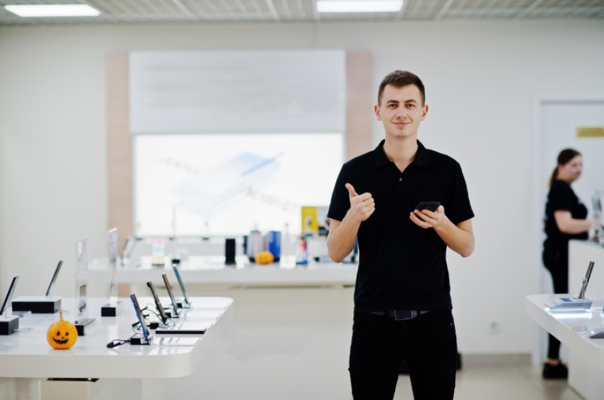 Требуется продавец-консультант в торговую сеть, з/п 25-35 000р.