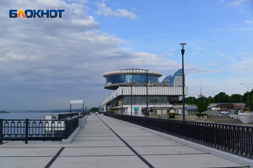 Подростки устроили драку в центре Волгограда из-за широких плеч