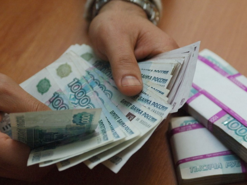 Волгоградец получил от директоров УК более 5 млн за «прекращение» проверок