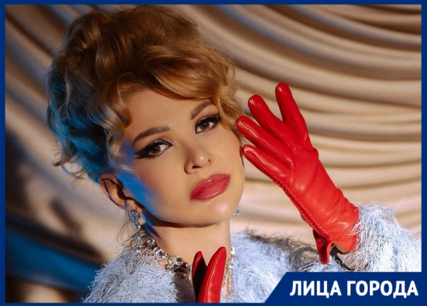 Выглядеть в 57 на 20 лет моложе удается волгоградке, завоевавшей корону на «Миссис Россия-2025"