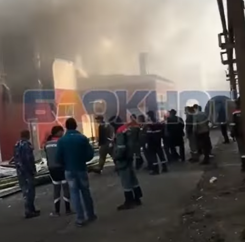 Появились кадры с места взрыва на заводе на юге Волгограда 