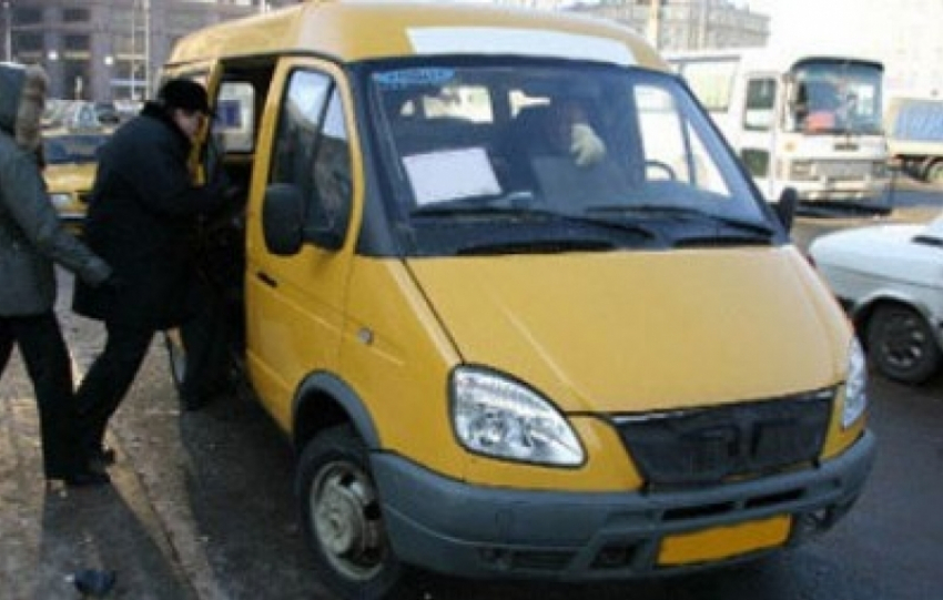 В Волгограде водитель маршрутки оказался хроническим алкоголиком