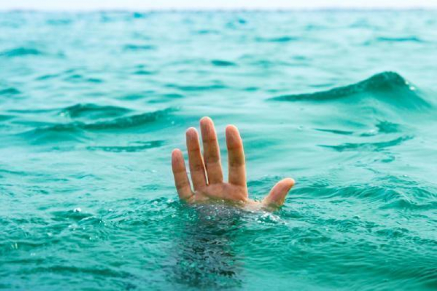 В волгоградском водохранилище на глазах у знакомого утонул 37-летний мужчина