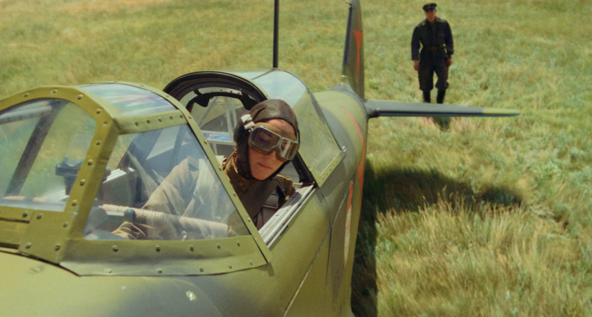 Белая лилия Сталинграда — как 21-летняя летчика-ас сбивала фашистские самолеты, любила и теряла 