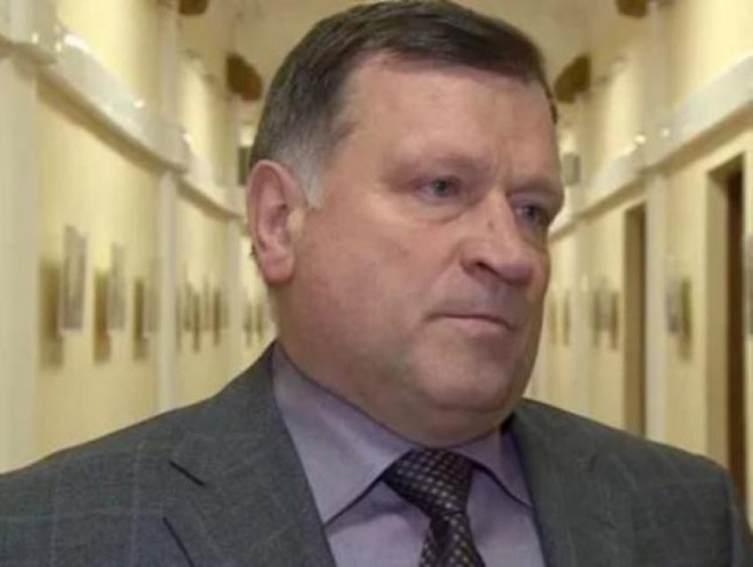 Друг губернатора отчитывается перед волгоградскими депутатами за закрытыми дверями