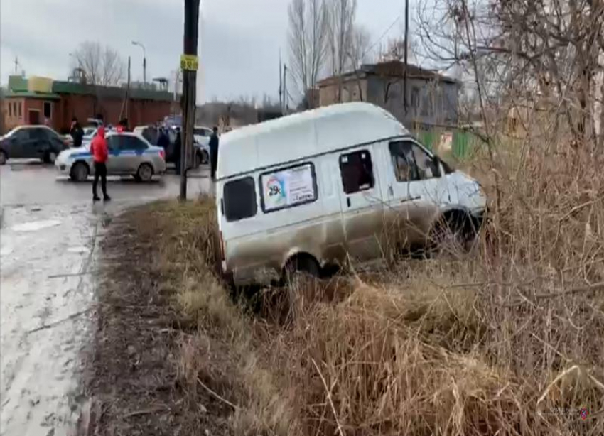 Шесть человек пострадали в ДТП с маршруткой №29С в Волгограде