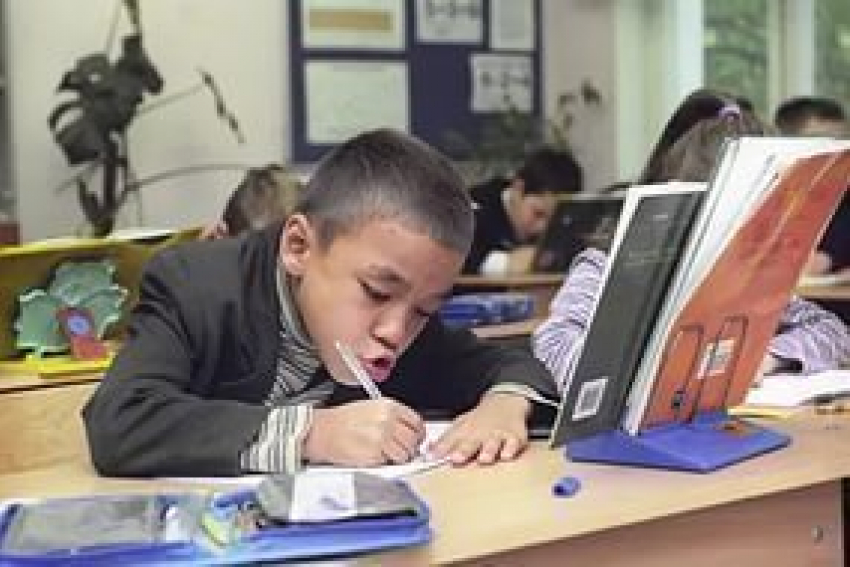 В Волгограде 68 тысяч школьников напишут диктанты главы города