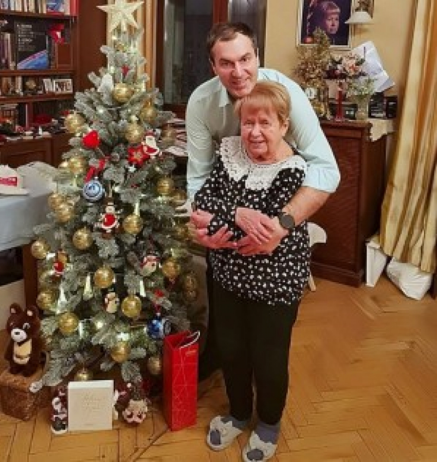 94-летняя Александра Пахмутова завела телеграм-канал после выписки из больницы