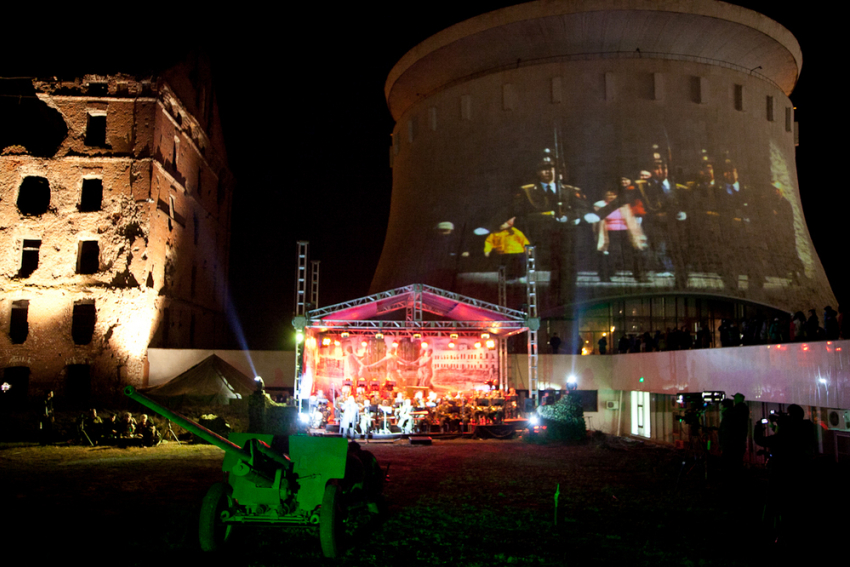 В Волгограде духовой оркестр исполнил сюиту «Сталинградская битва»